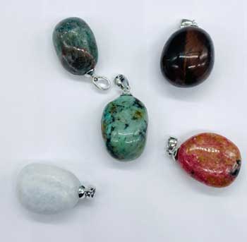 This website focuses on modern Celtic spirituality, druidry, nature veneration, and educational cont.