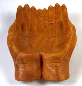 This website focuses on modern Celtic spirituality, druidry, nature veneration, and educational cont.