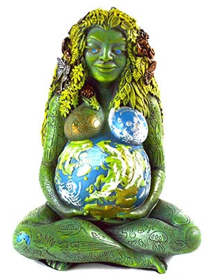 This website focuses on modern Celtic spirituality, druidry, nature veneration, and educational cont.
